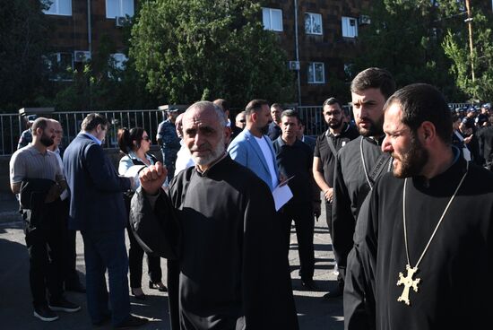 Armenia Religion Archbishop Detention
