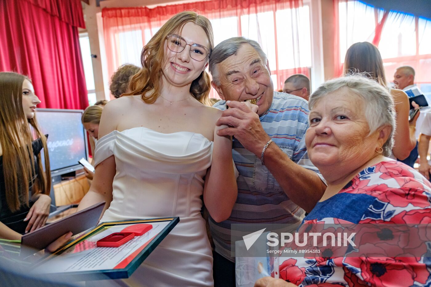 Russia School Graduation