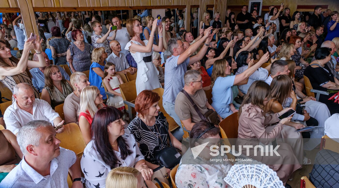 Russia School Graduation