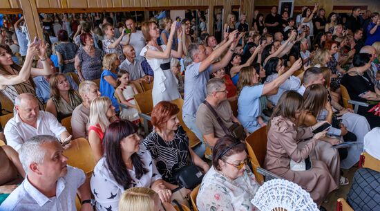 Russia School Graduation