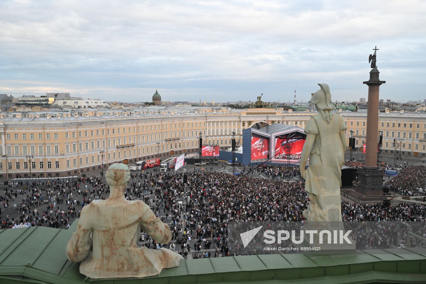 Russia Scarlet Sails Show