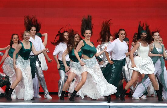 Russia Scarlet Sails Show