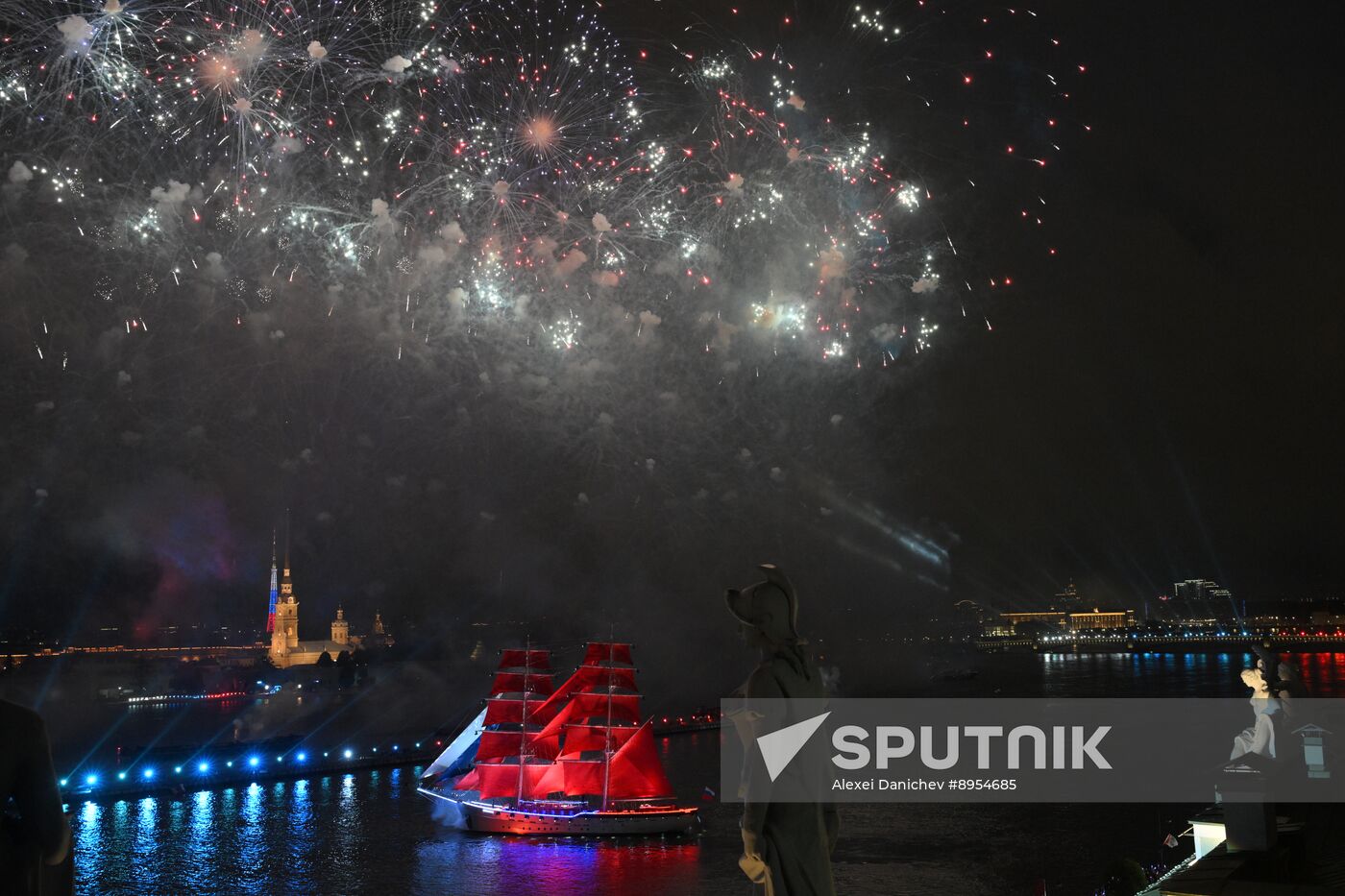 Russia Scarlet Sails Show