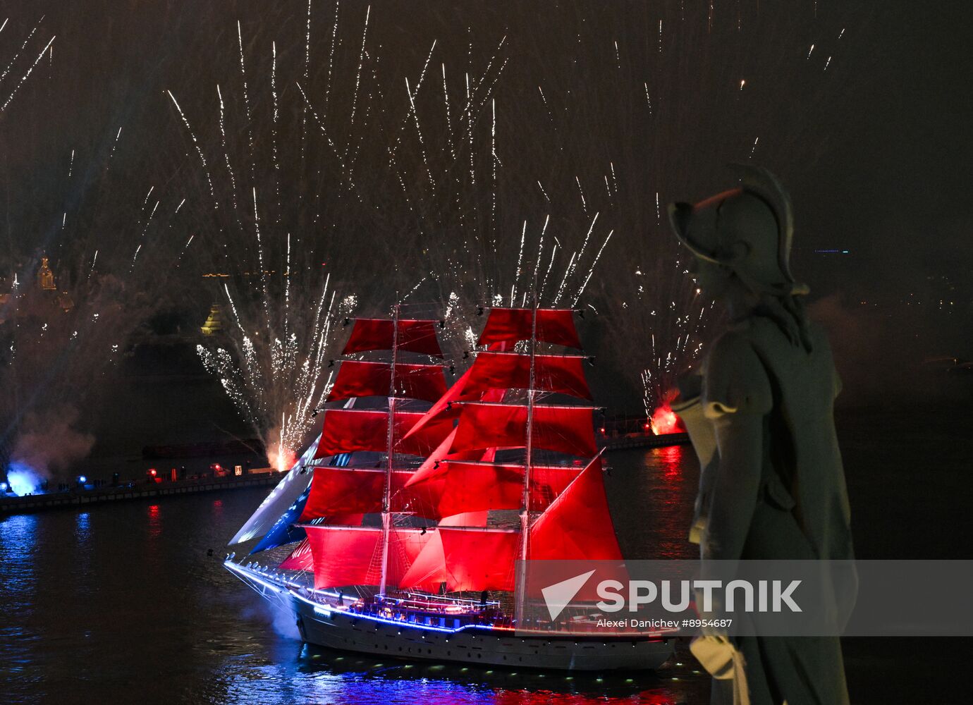 Russia Scarlet Sails Show