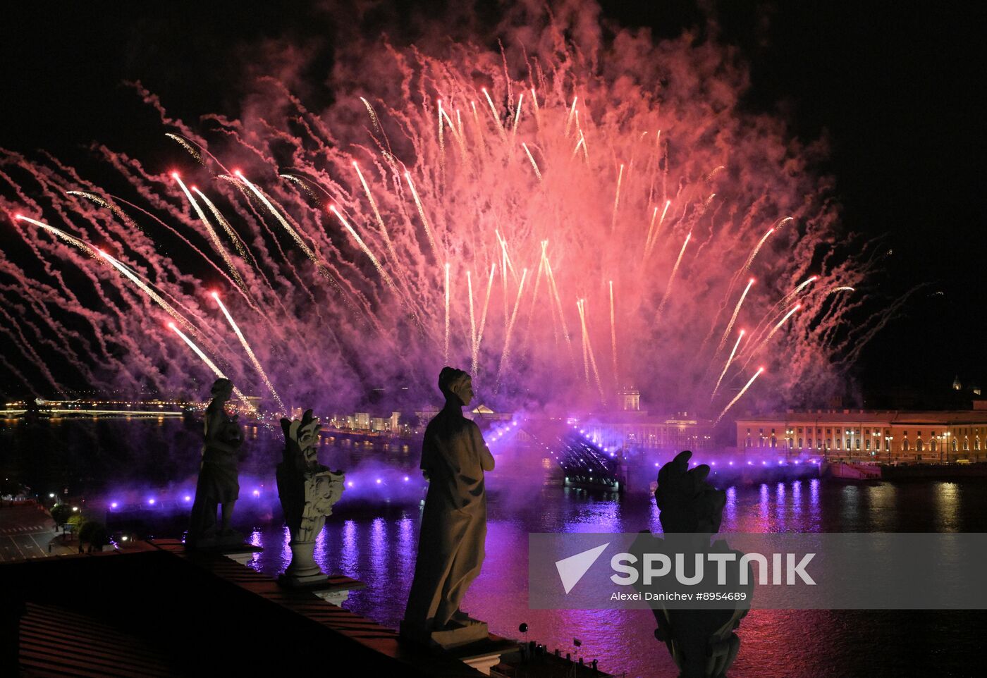 Russia Scarlet Sails Show