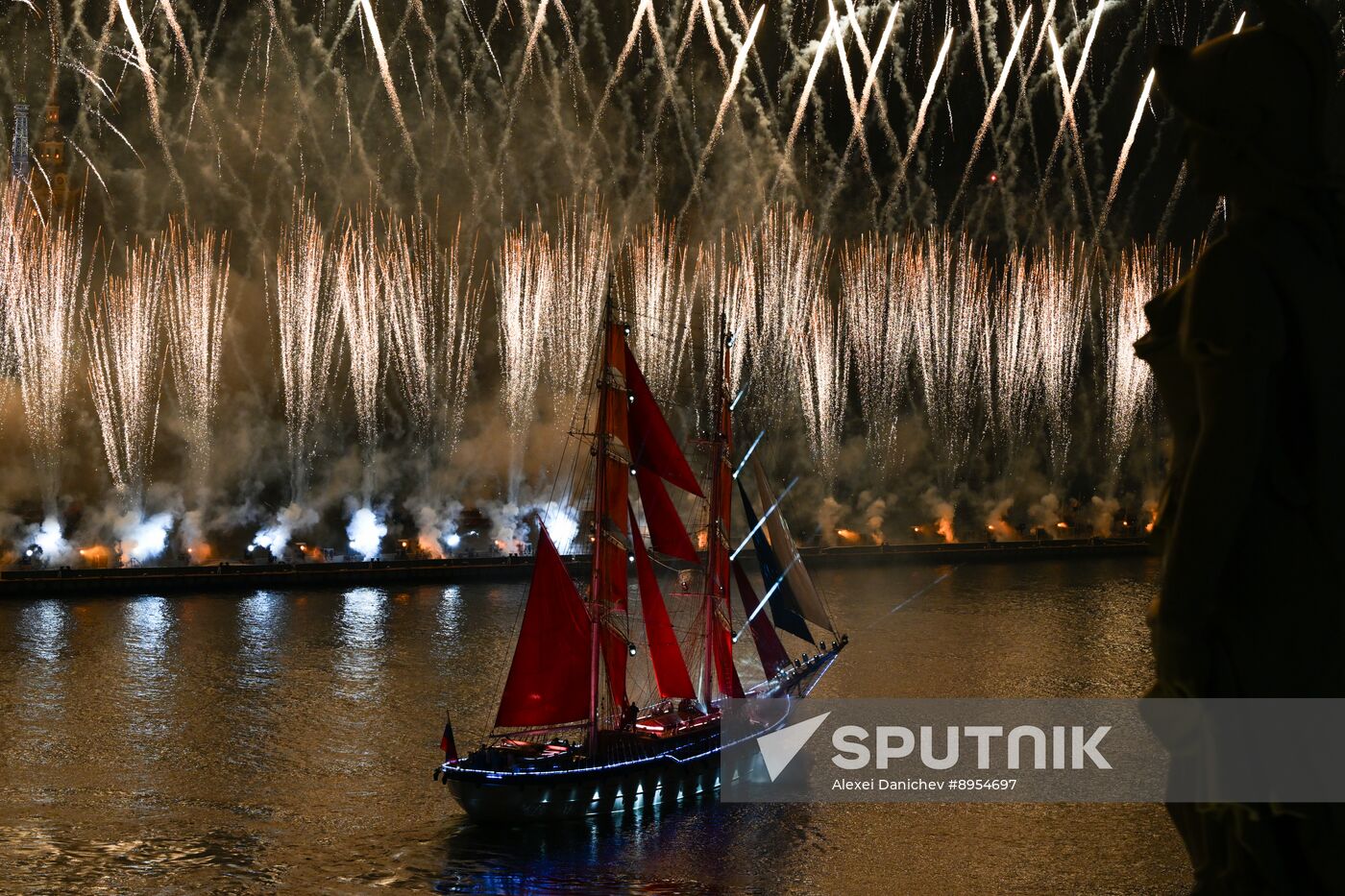 Russia Scarlet Sails Show