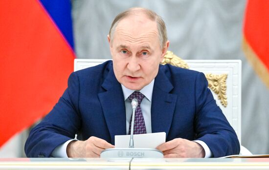 Russia Putin New Regions Socioeconomic Development