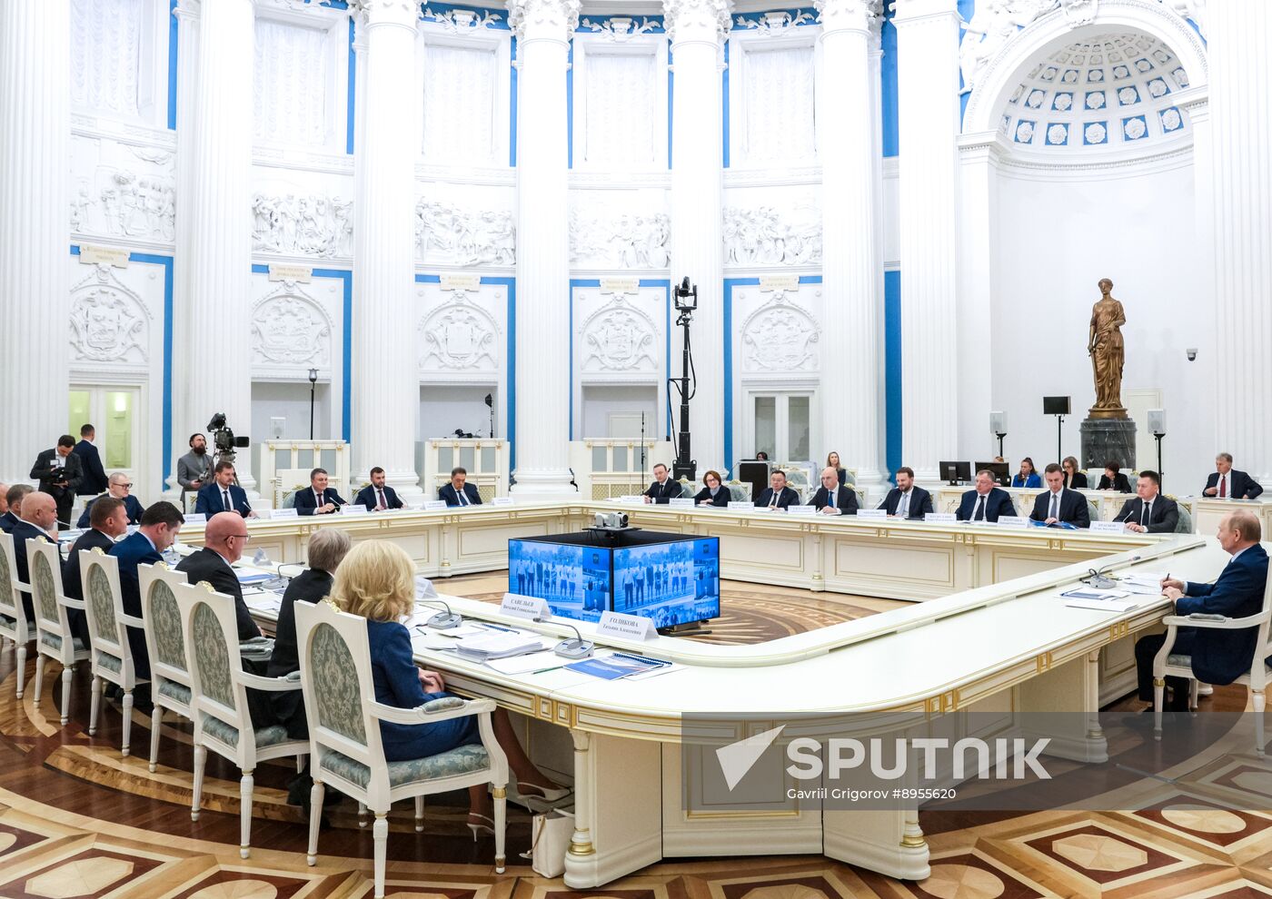 Russia Putin New Regions Socioeconomic Development