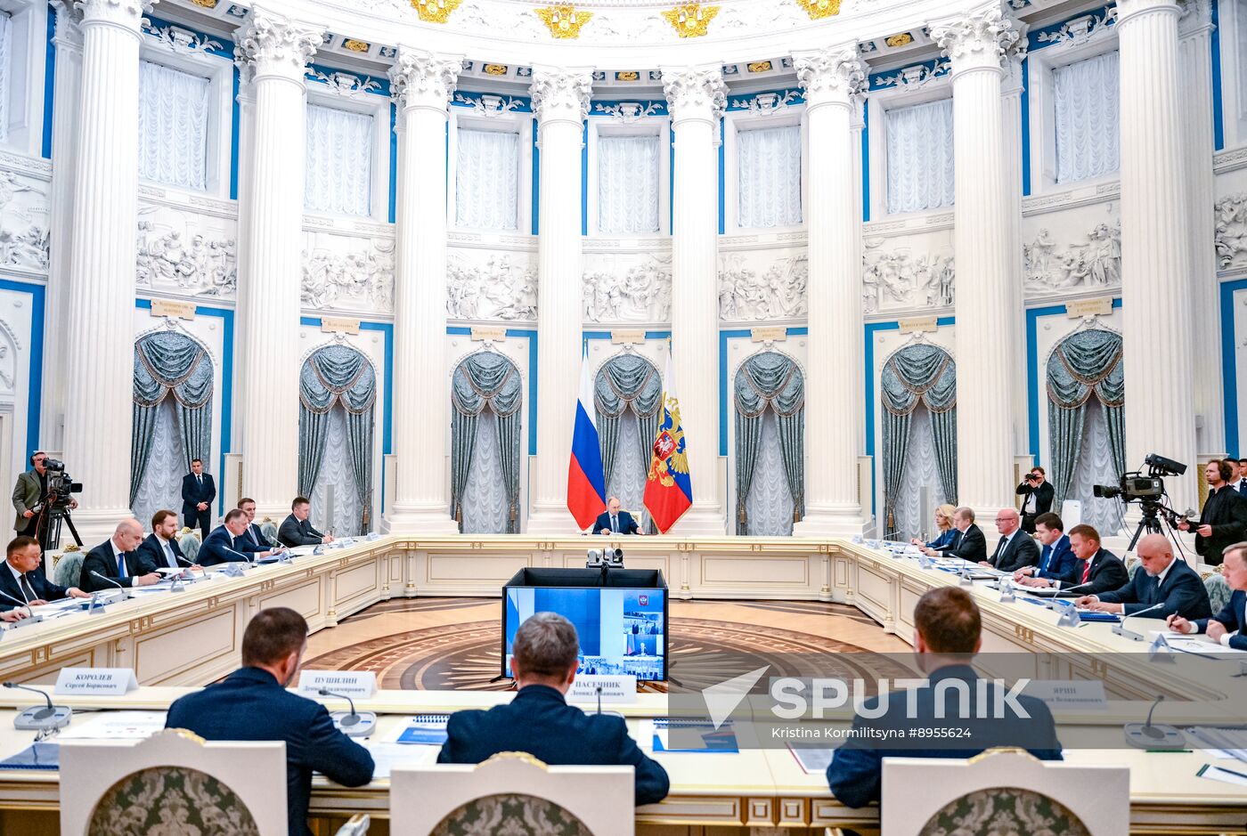 Russia Putin New Regions Socioeconomic Development