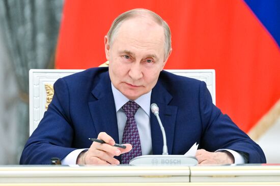 Russia Putin New Regions Socioeconomic Development