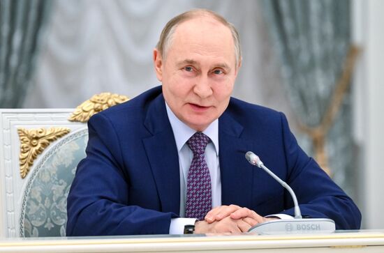 Russia Putin New Regions Socioeconomic Development