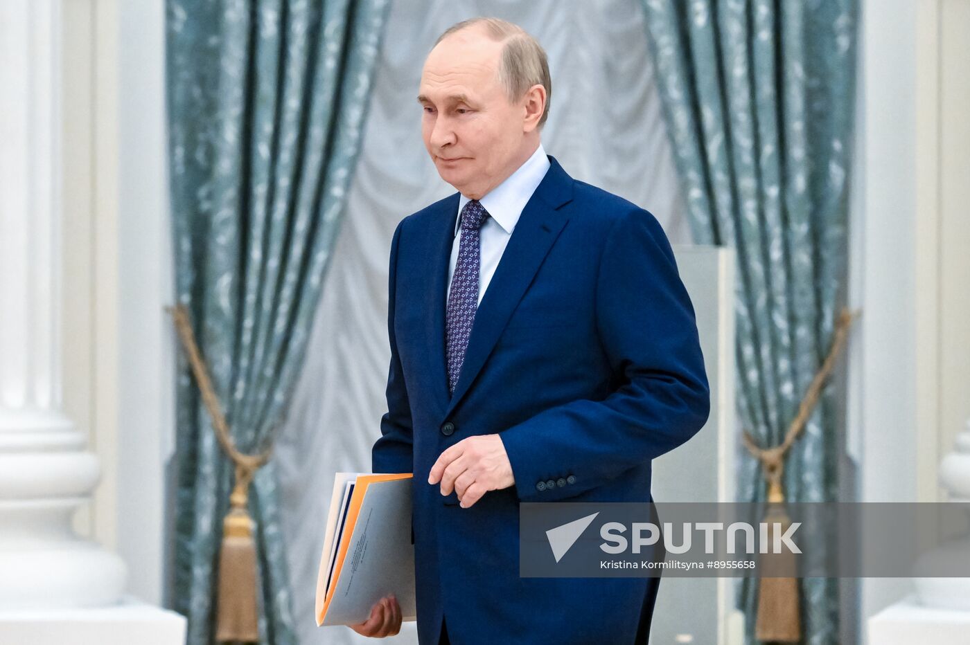 Russia Putin New Regions Socioeconomic Development
