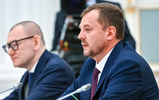 Russia Putin New Regions Socioeconomic Development