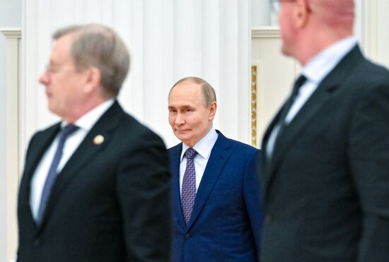 Russia Putin New Regions Socioeconomic Development