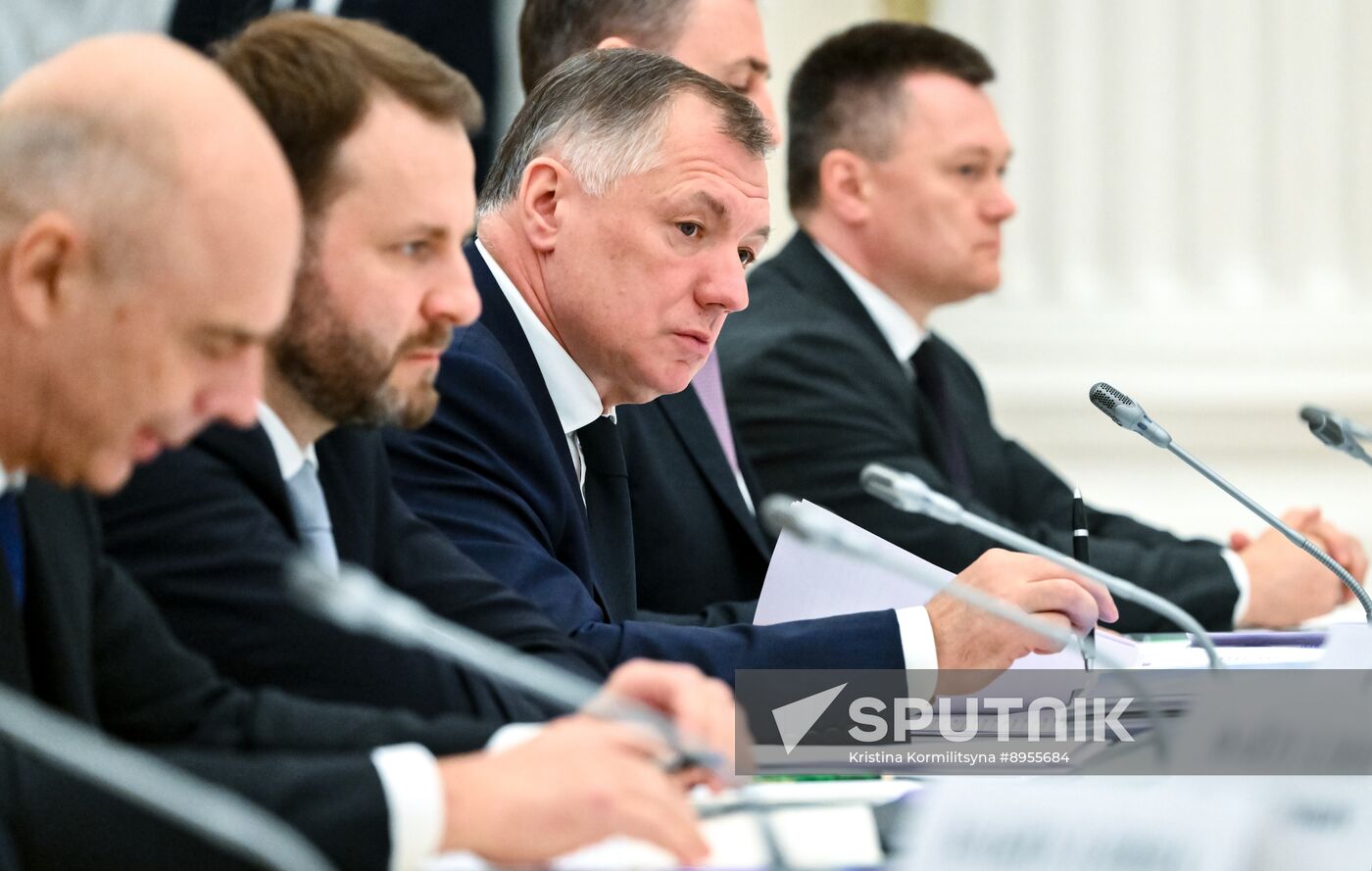 Russia Putin New Regions Socioeconomic Development