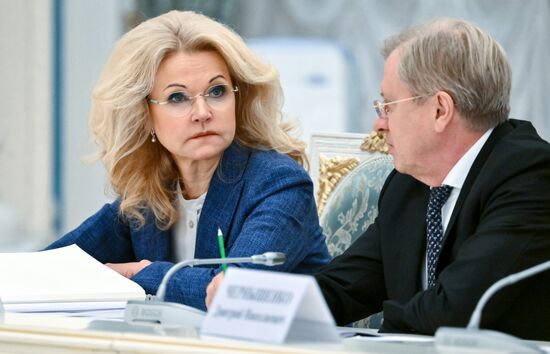 Russia Putin New Regions Socioeconomic Development