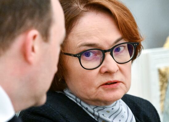 Russia Putin New Regions Socioeconomic Development