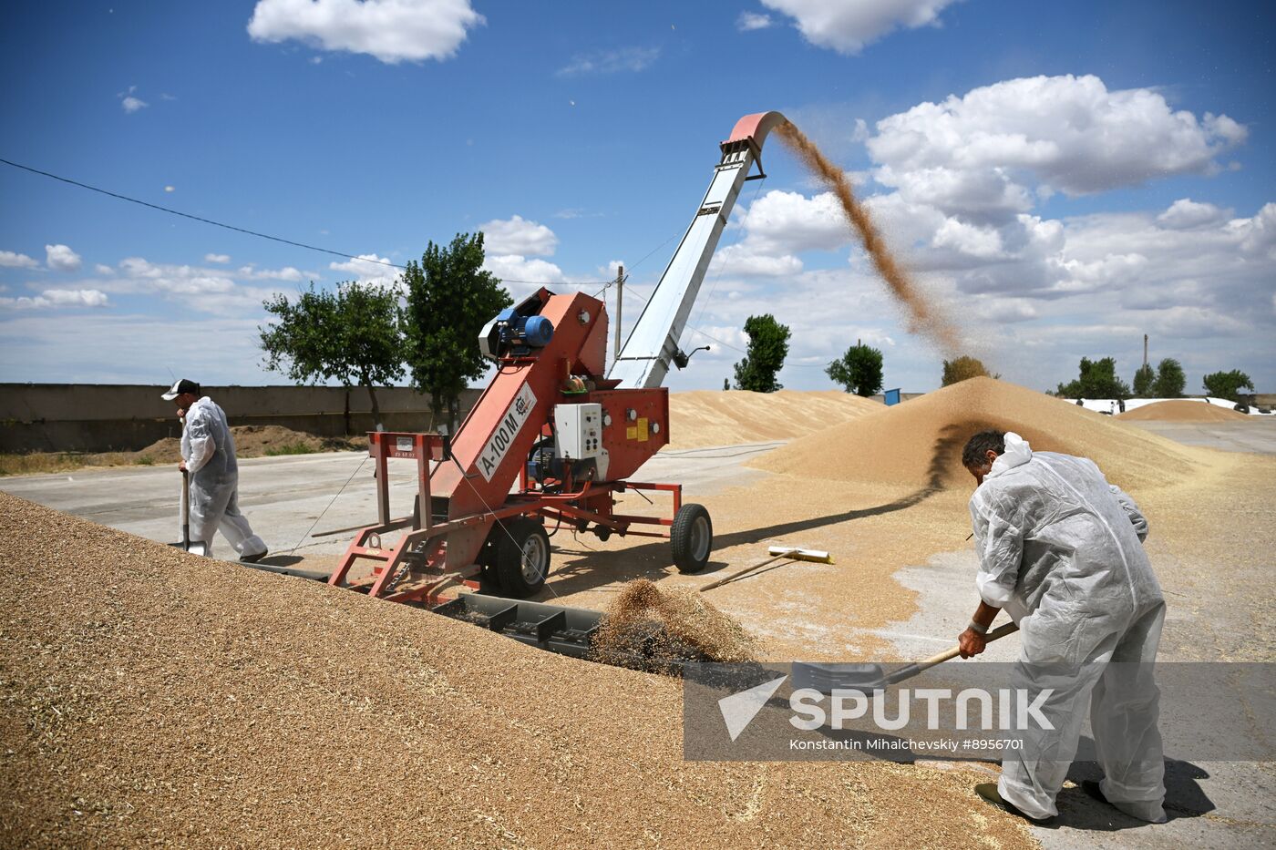 Russia Agriculture Wheat Harvesting