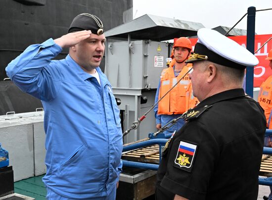 Russia Navy Submarine Returning