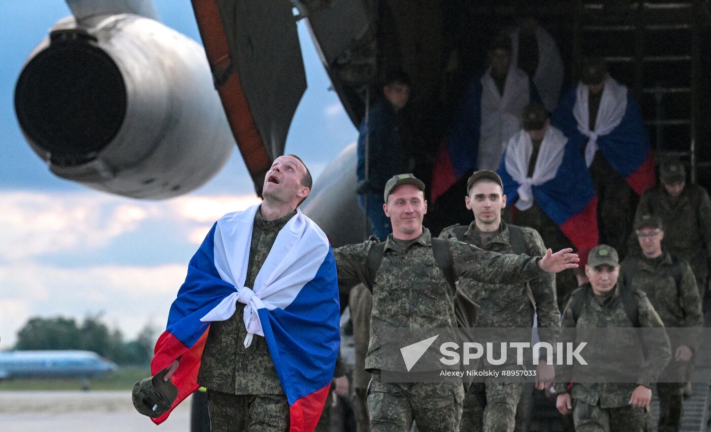 Russia Ukraine Military Operation POWs Exchange