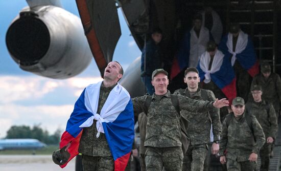Russia Ukraine Military Operation POWs Exchange