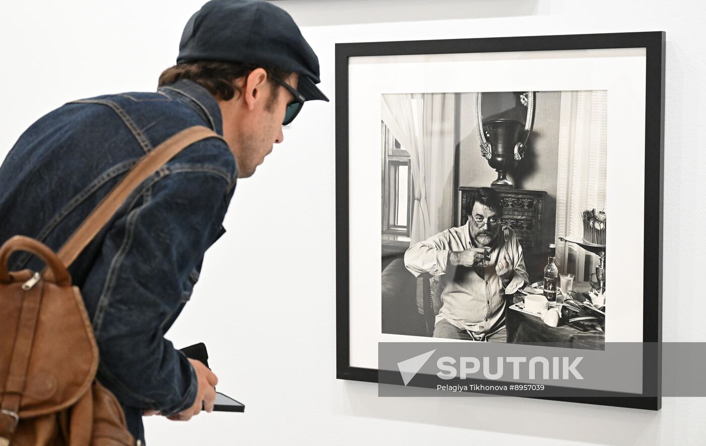 Russia Photography Plotnikov Exhibition