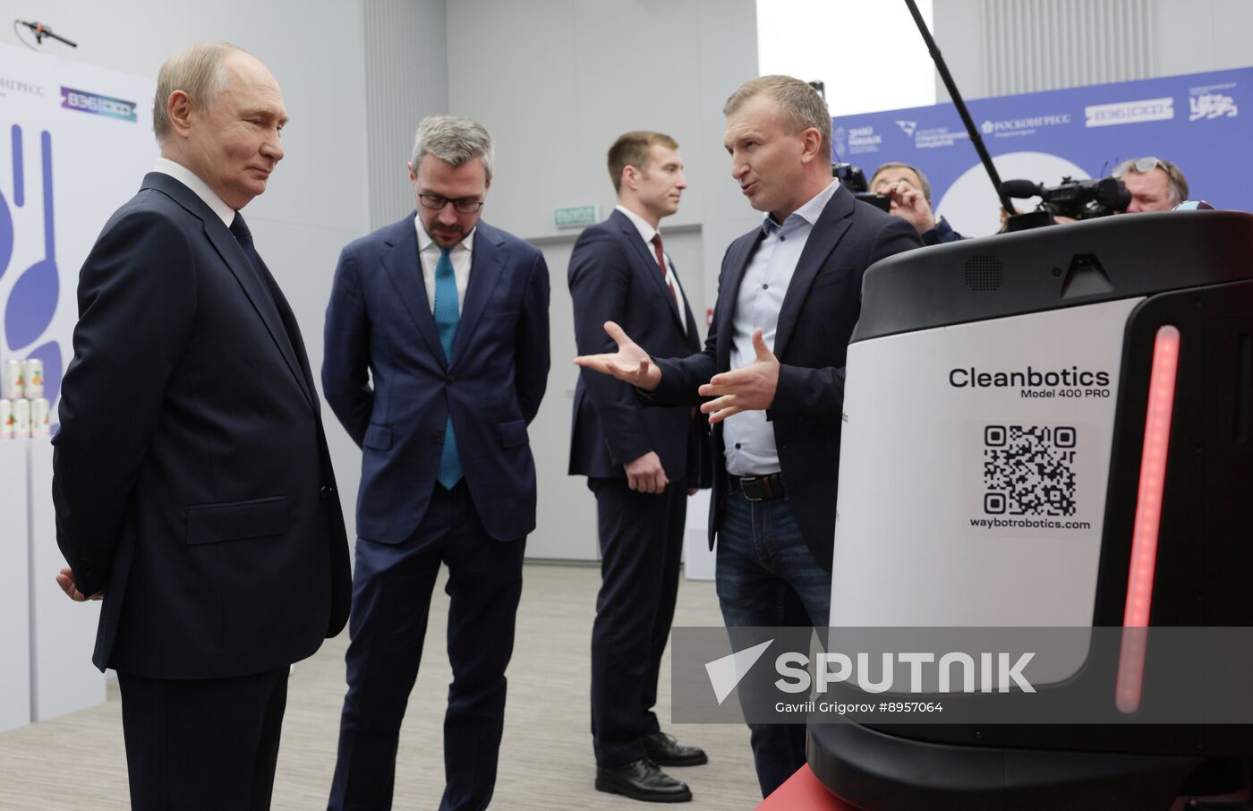 Russia Putin National Brands Exhibition