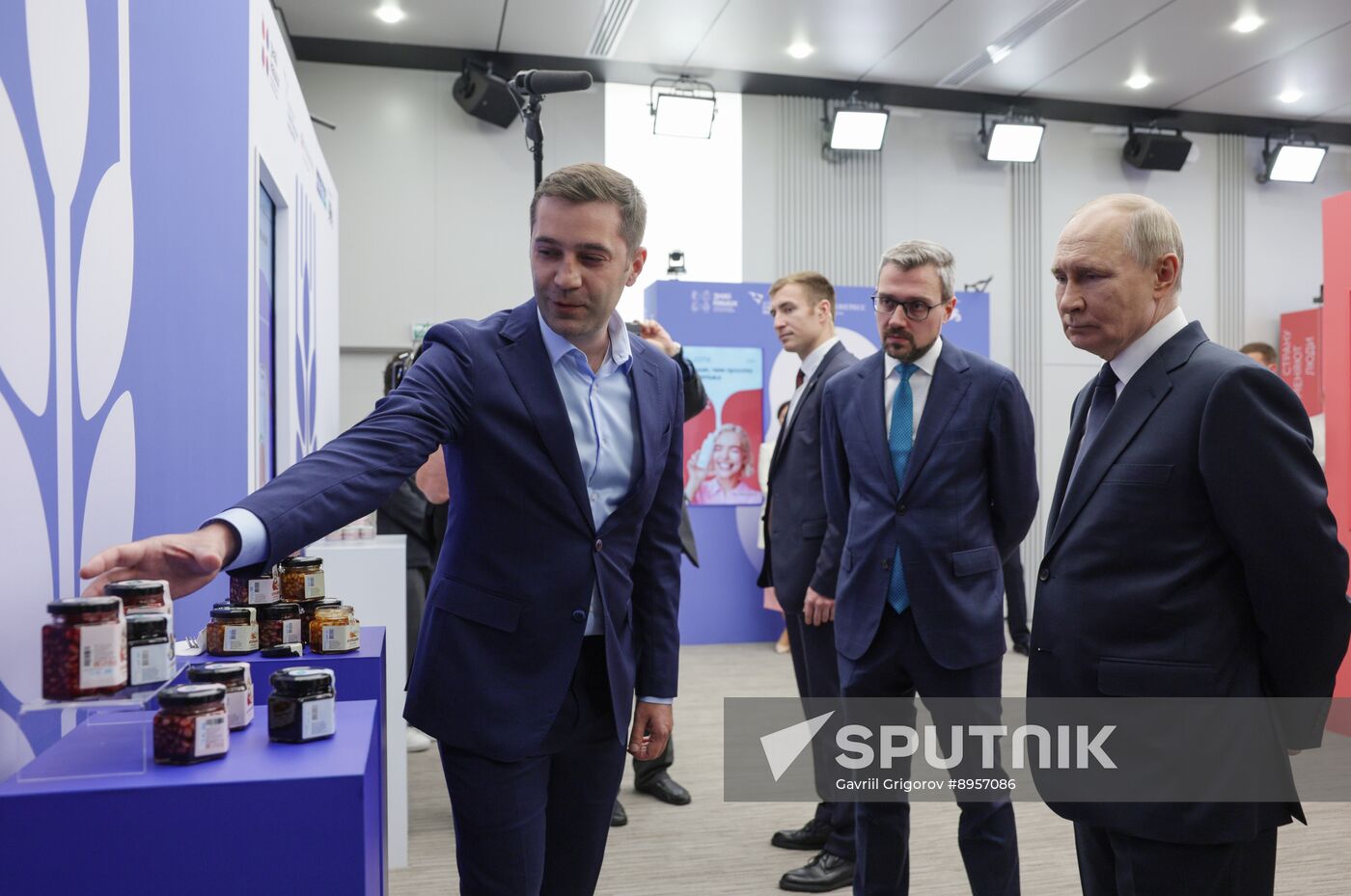 Russia Putin National Brands Exhibition