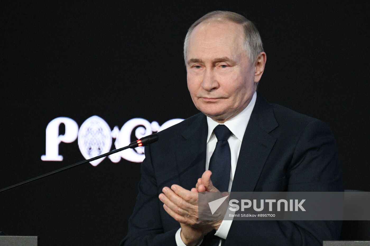 Russia Putin ASI Forum