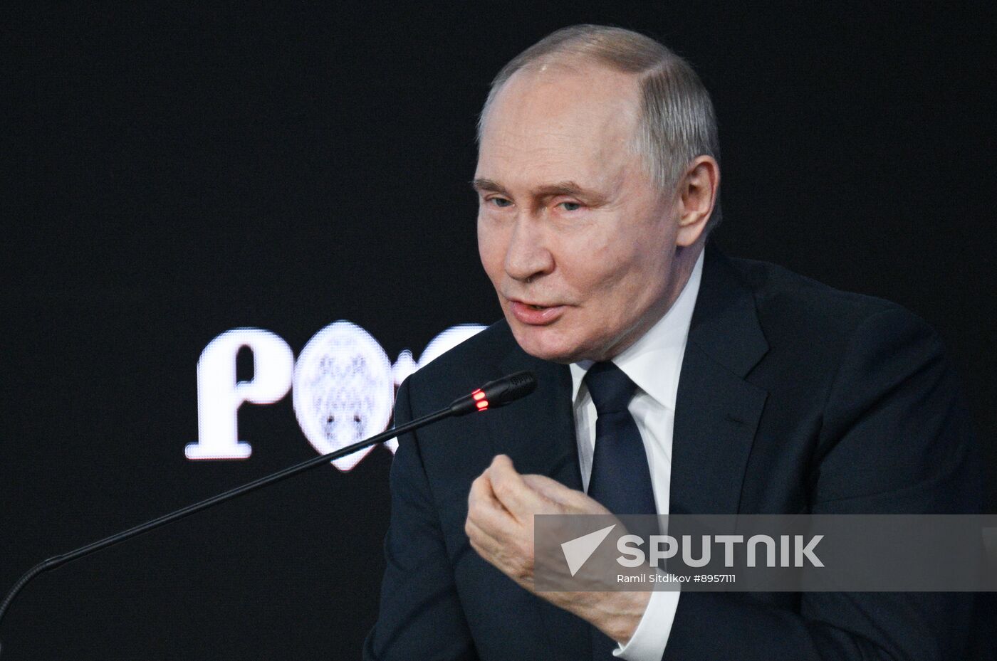 Russia Putin ASI Forum