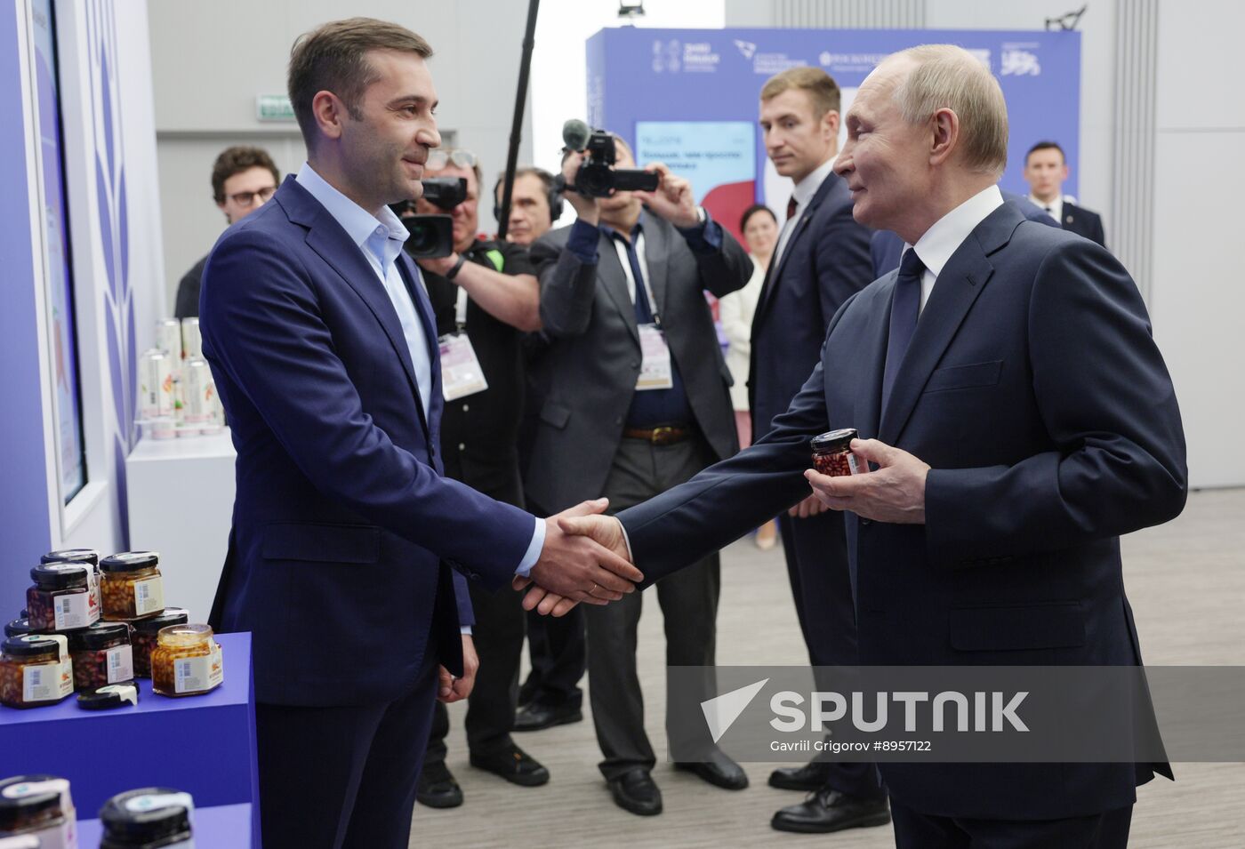 Russia Putin National Brands Exhibition