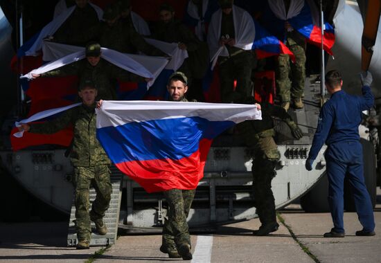 Russia Ukraine Military Operation POWs Exchange