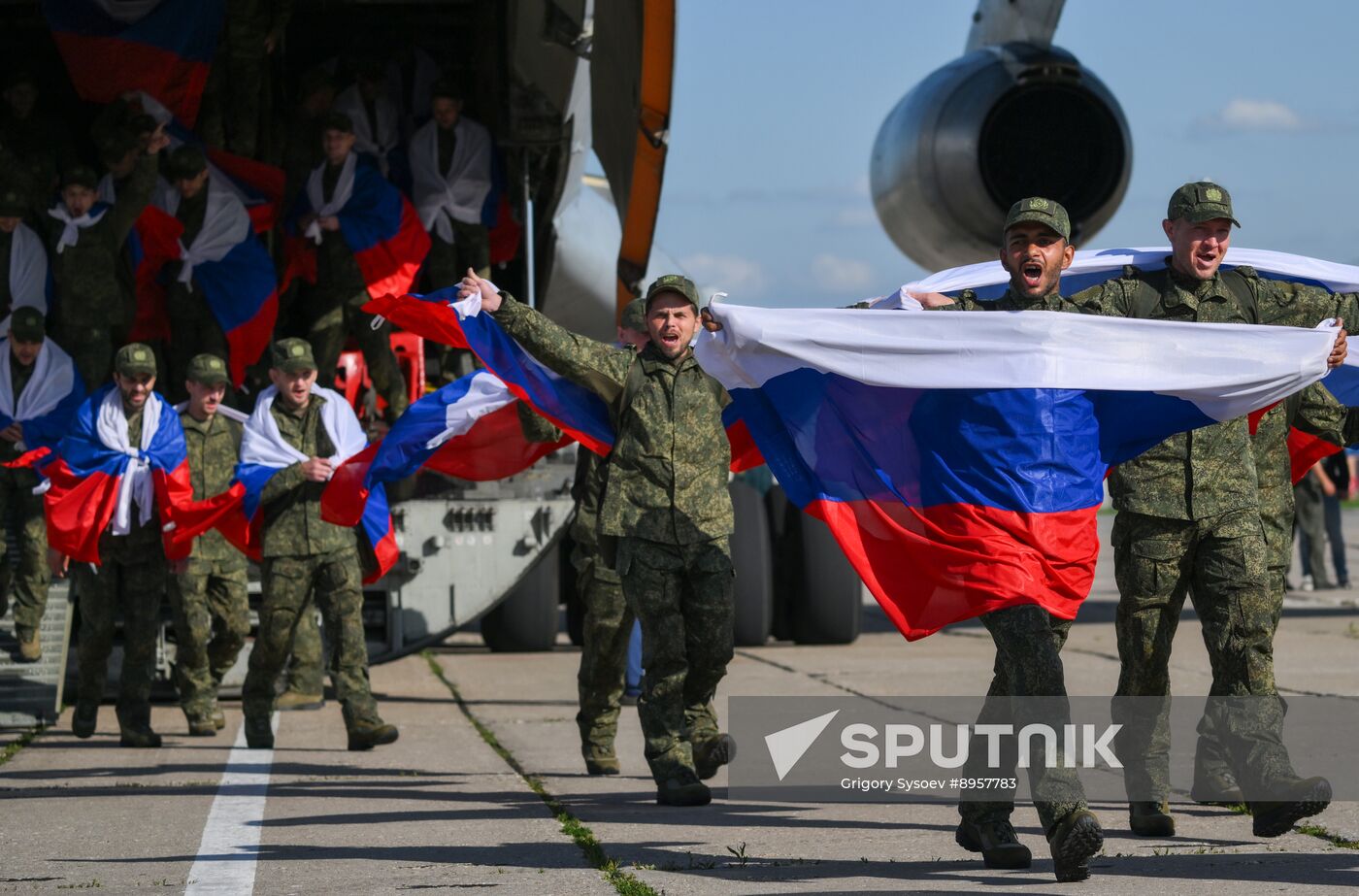 Russia Ukraine Military Operation POWs Exchange