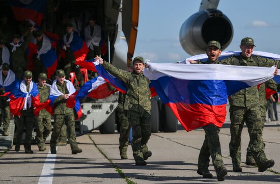 Russia Ukraine Military Operation POWs Exchange