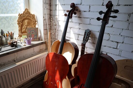 Russia LPR Monastery Violin Workshop