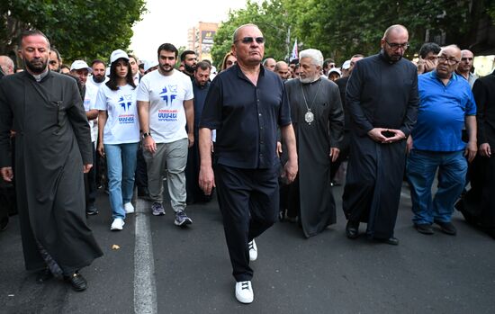 Armenia Tashir Group Head Lawsuit