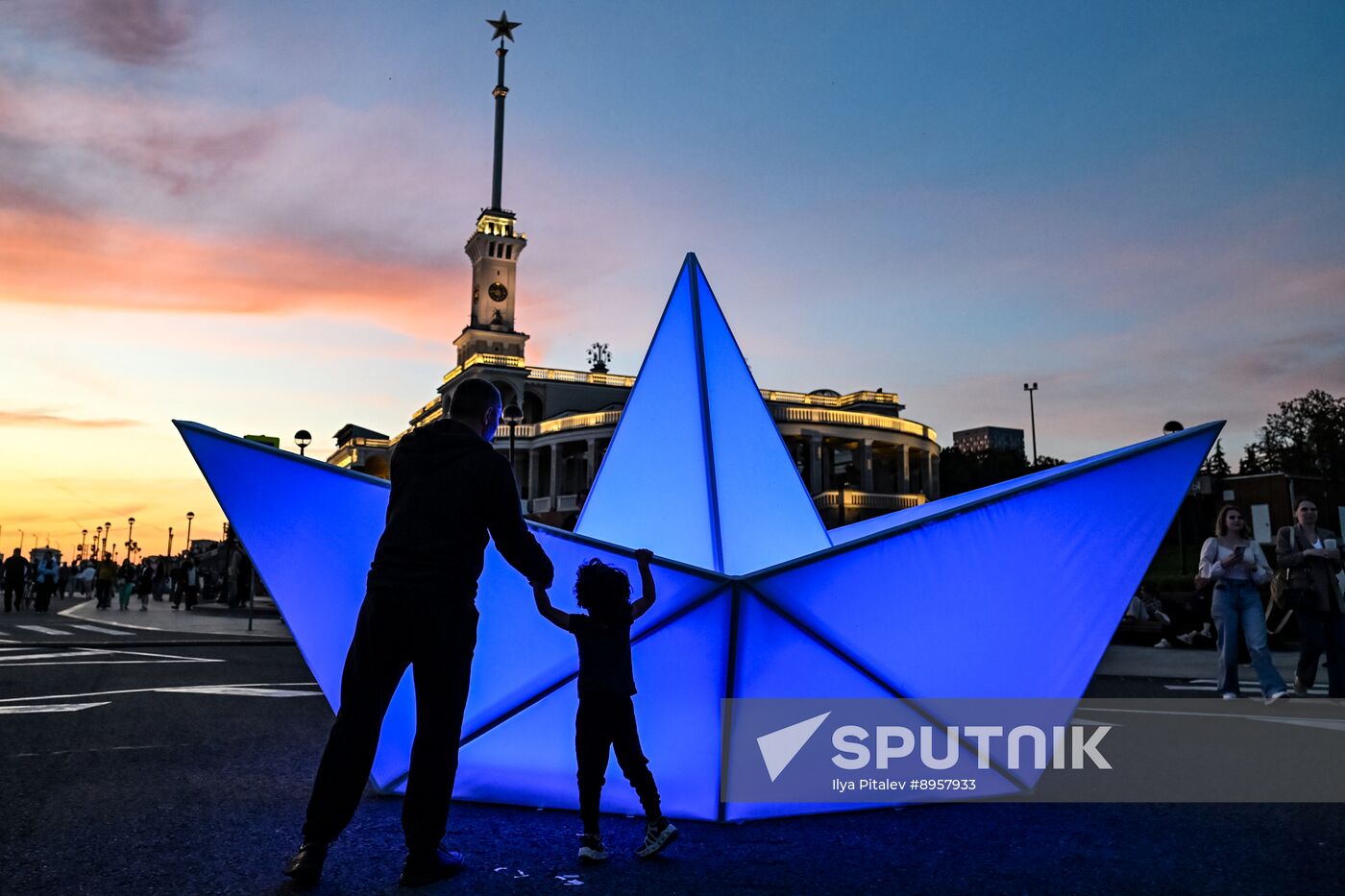 Russia Light Park Festival