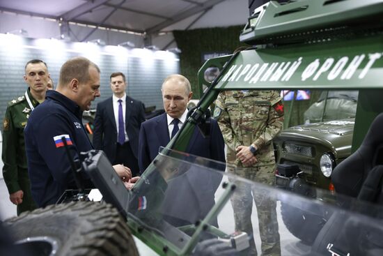 Russia Putin People’s Front Exhibition
