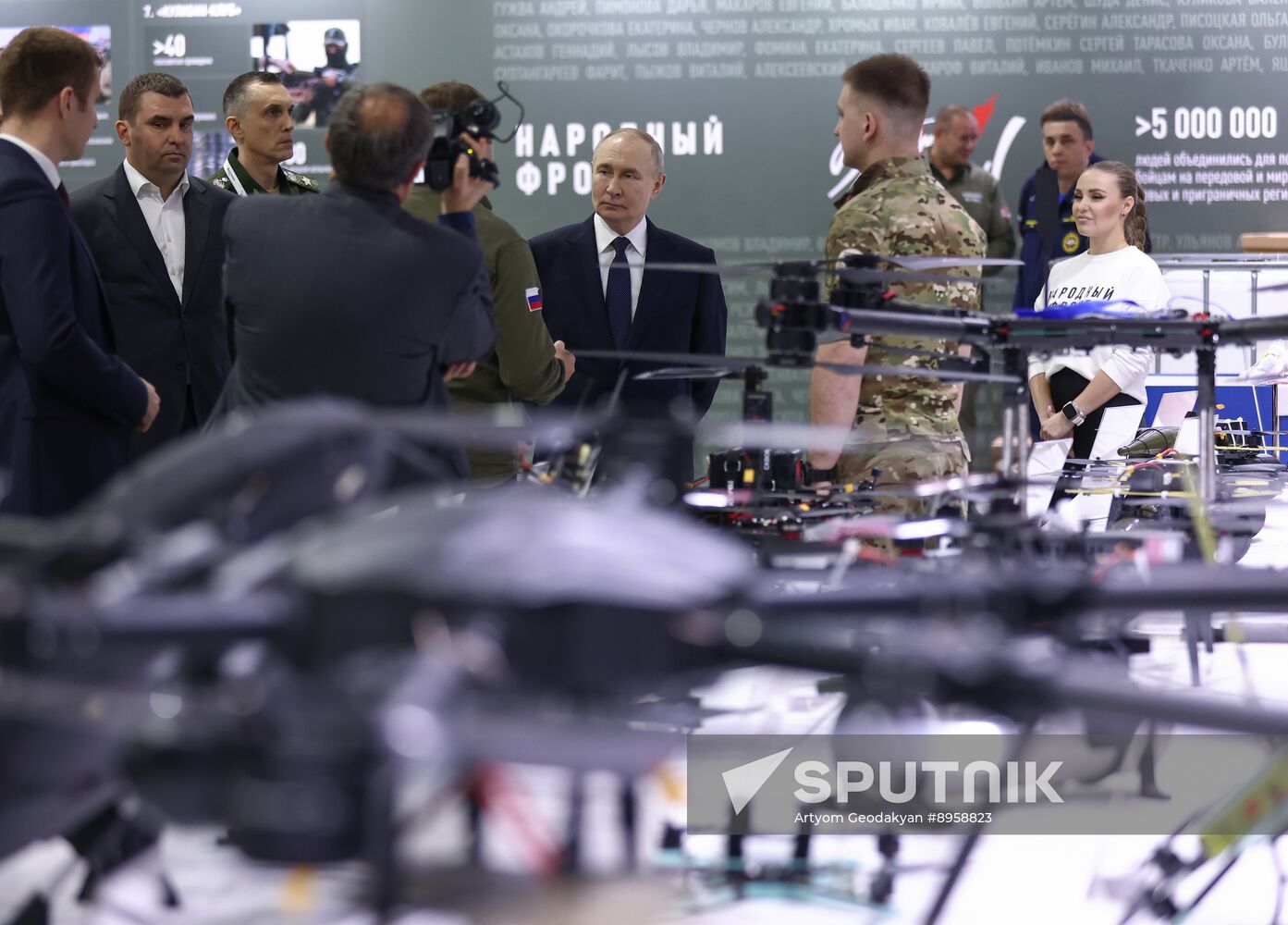 Russia Putin People’s Front Exhibition