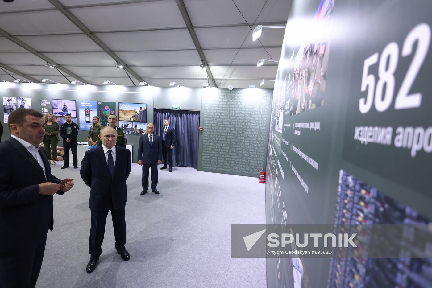 Russia Putin People’s Front Exhibition
