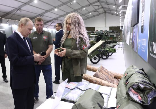 Russia Putin People’s Front Exhibition