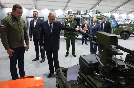 Russia Putin People’s Front Exhibition