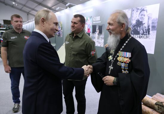 Russia Putin People’s Front Exhibition