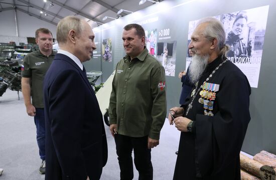 Russia Putin People’s Front Exhibition