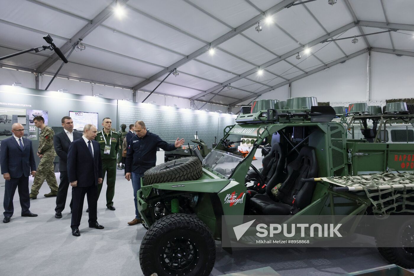 Russia Putin People’s Front Exhibition