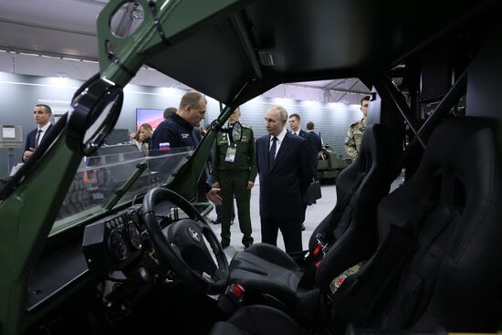 Russia Putin People’s Front Exhibition