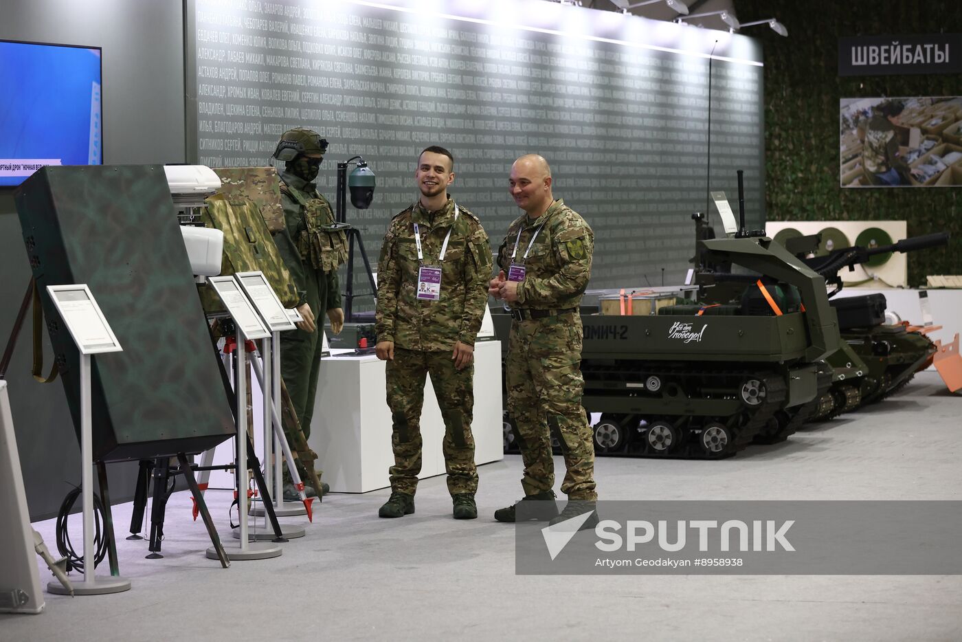 Russia Putin People’s Front Exhibition