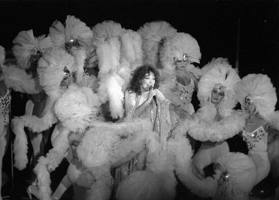 Alla Pugacheva