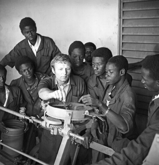 Soviet specialists in Mali