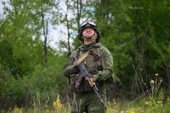 Russia Ukraine Military Operation Signal Unit